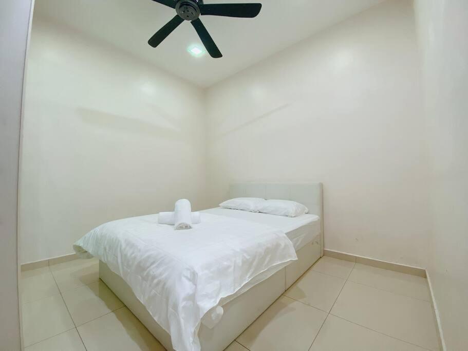 A05 Tebrau Austin In Desa Tebrau Rumah percutian *