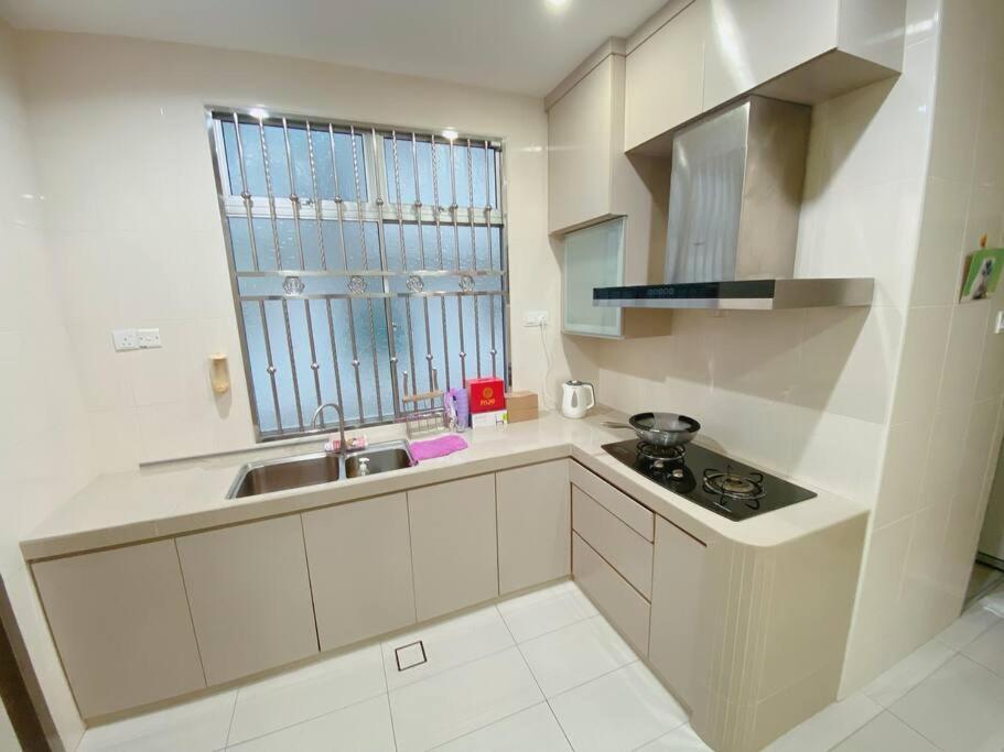 A05 Tebrau Austin In Desa Tebrau Holiday home *